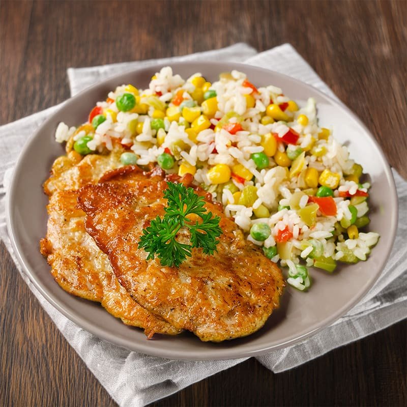 Pechugas-asadas-arroz Plato con arroz con verduras